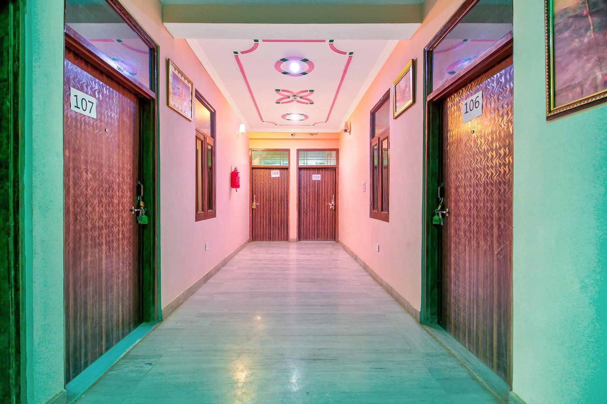 SPOT ON 40724 Kukas Guest House Jaipur Bagian luar foto