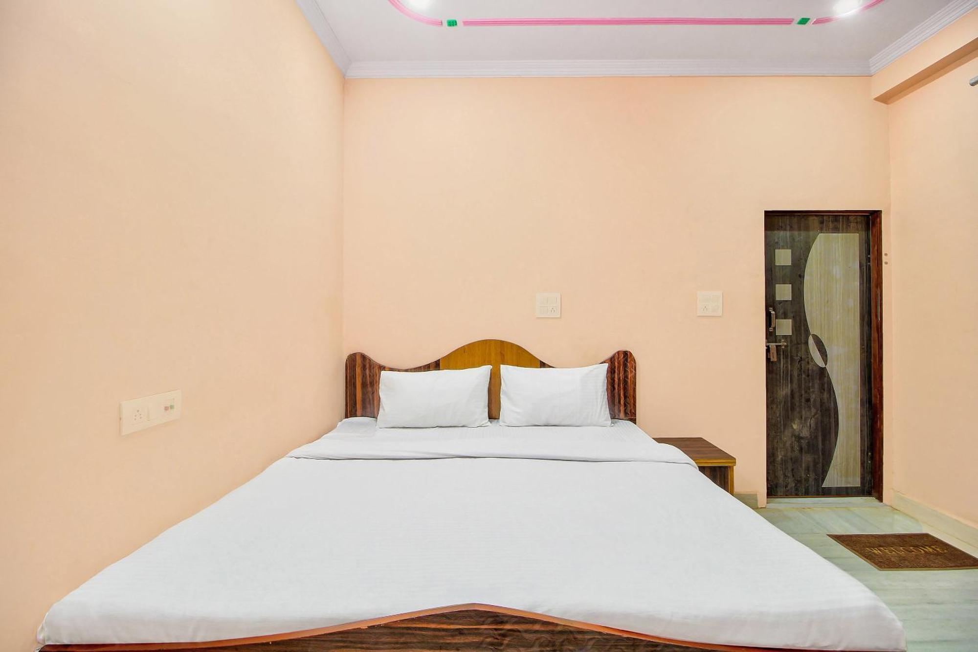 SPOT ON 40724 Kukas Guest House Jaipur Bagian luar foto