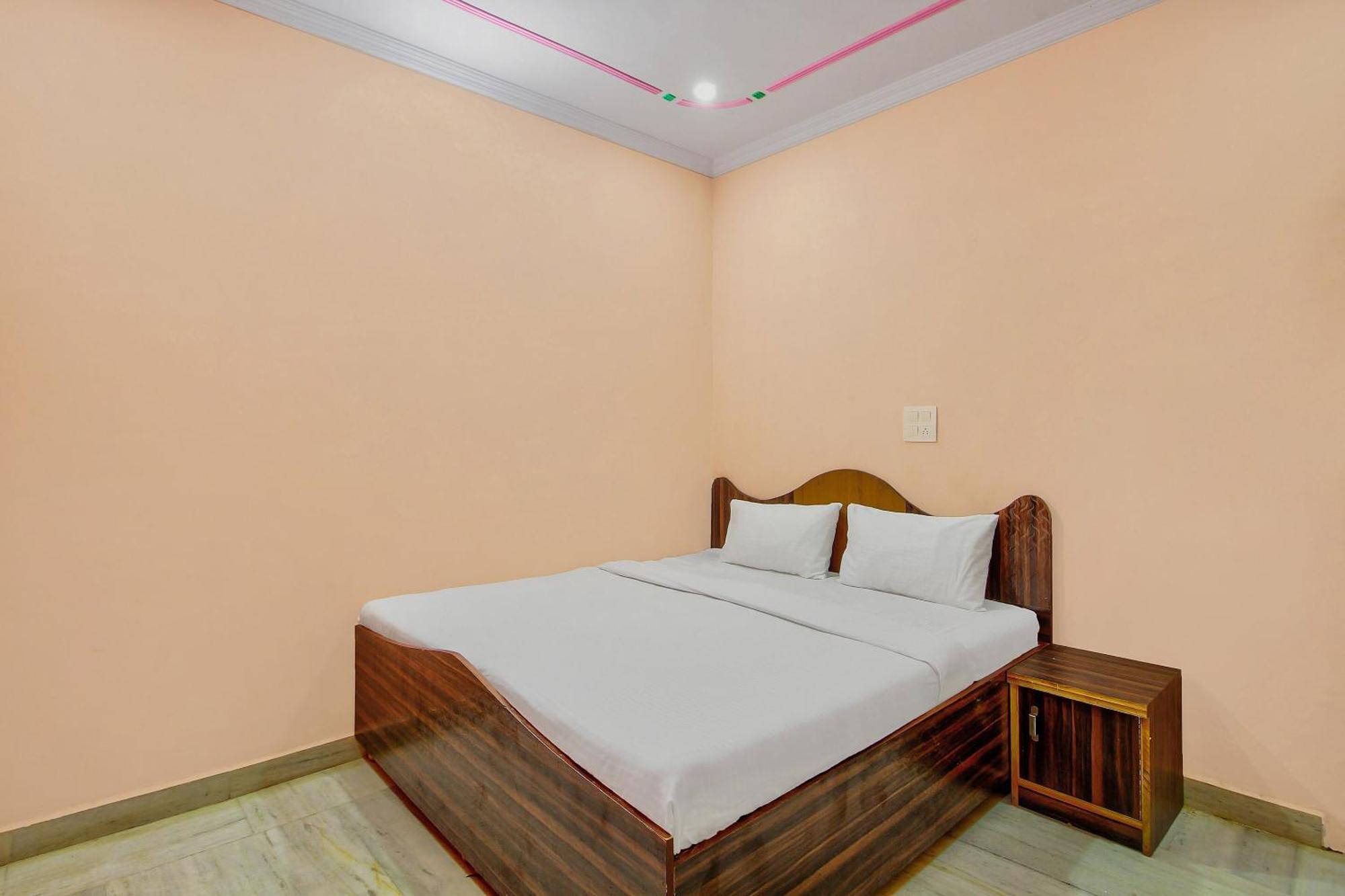 SPOT ON 40724 Kukas Guest House Jaipur Bagian luar foto